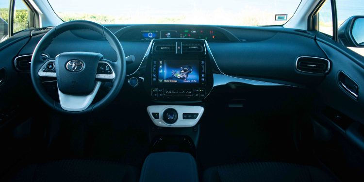 Toyota Prius Plug-In Hybrid Powersky: Multi tecnológico! 50