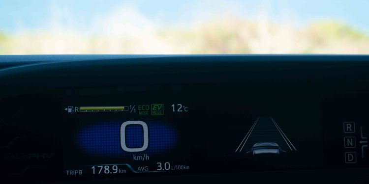 Toyota Prius Plug-In Hybrid Powersky: Multi tecnológico! 48