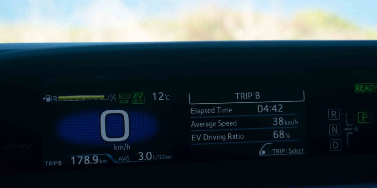 Toyota Prius Plug-In Hybrid Powersky: Multi tecnológico! 44