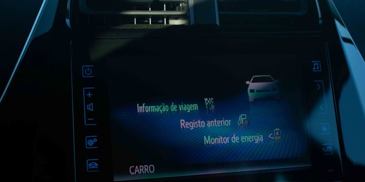 Toyota Prius Plug-In Hybrid Powersky: Multi tecnológico! 42