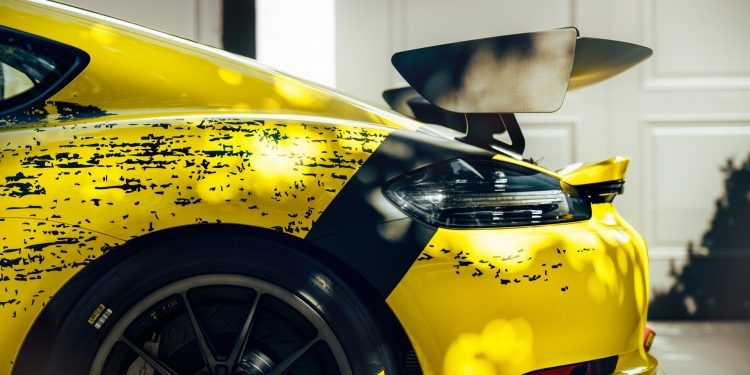 Porsche 718 Cayman GT4 Clubsport fica mais leve e mais potente! 15
