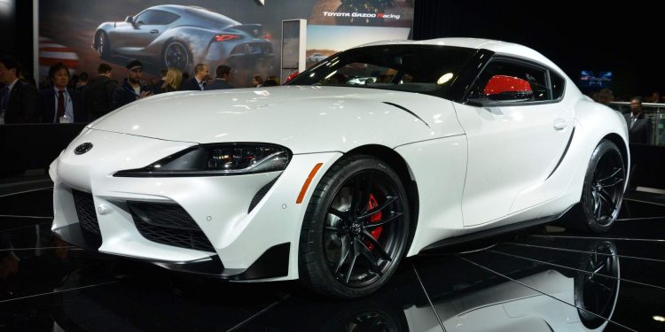 Toyota Supra pode receber caixa manual? 14