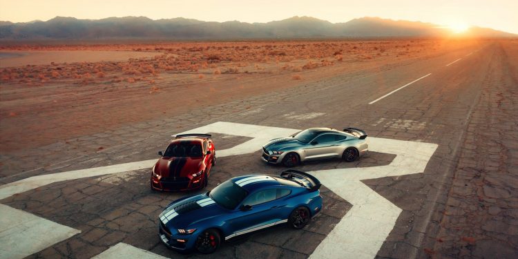 Ford Mustang Shelby GT500 com caixa manual para 2020? 33