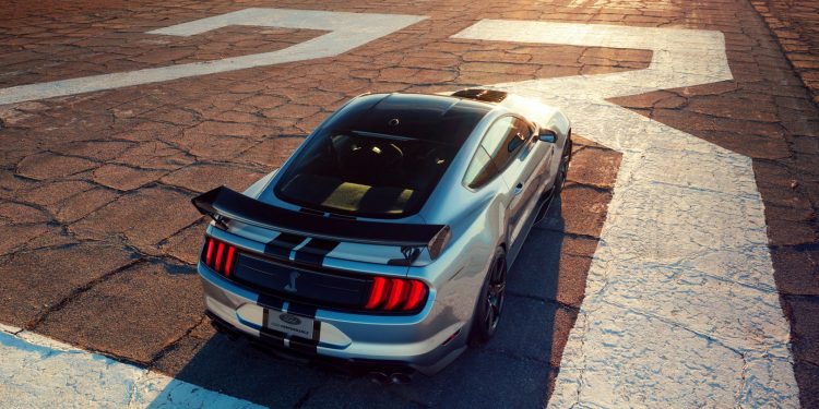 Ford Mustang Shelby GT500 com caixa manual para 2020? 34