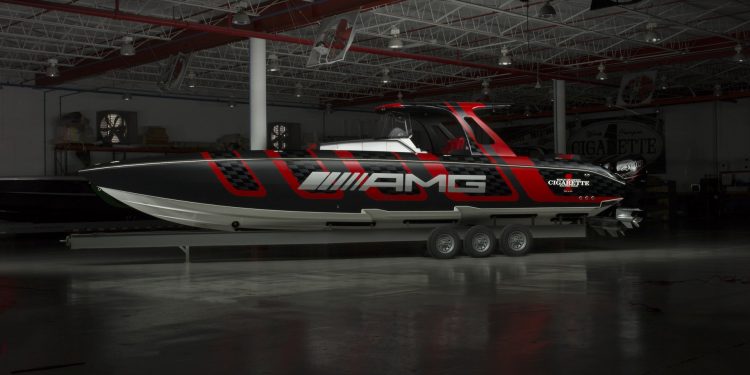 Mercedes AMG GT 63 S 4 Portas Coupe serve de inspiração a um barco com 1600cv! 17