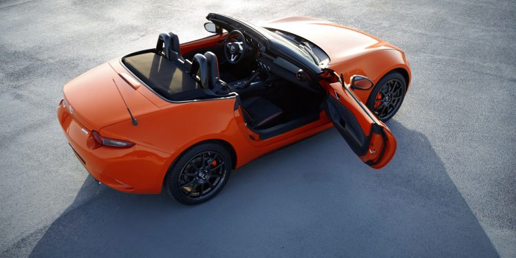 Mazda revela MX-5 30th Anniversary Edition! 15