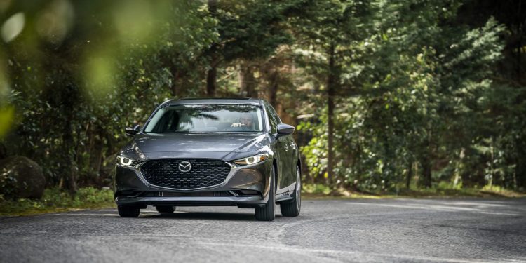 Mazda revela galeria de fotos e especificações do novo Mazda 3! 128