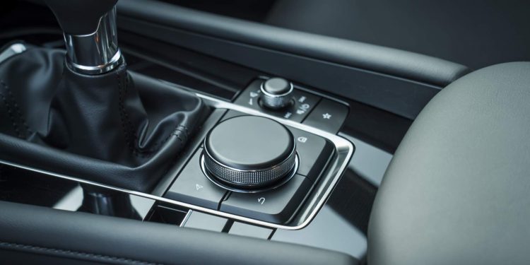Mazda revela galeria de fotos e especificações do novo Mazda 3! 127