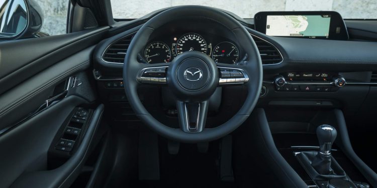 Mazda revela galeria de fotos e especificações do novo Mazda 3! 124