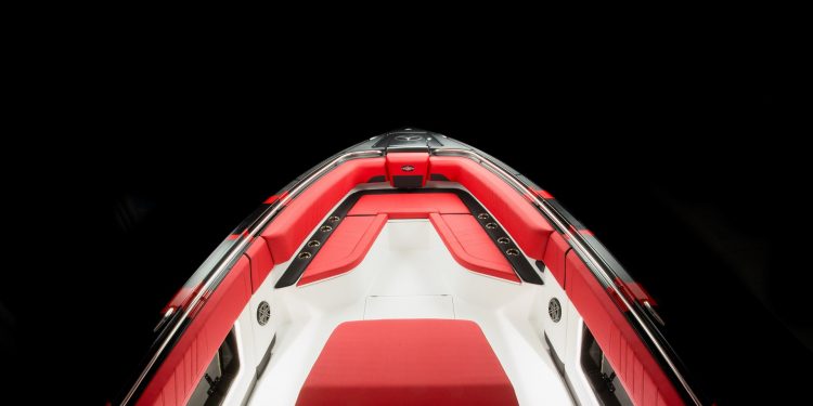 Mercedes AMG GT 63 S 4 Portas Coupe serve de inspiração a um barco com 1600cv! 18