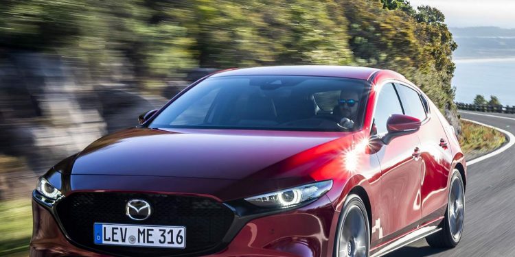 Mazda revela galeria de fotos e especificações do novo Mazda 3! 82