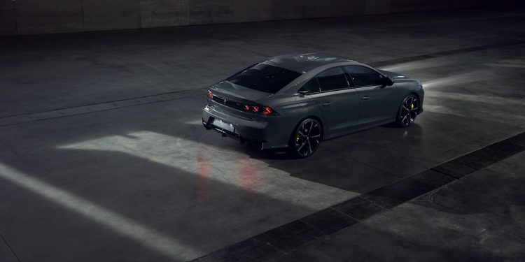 Peugeot 508 Sport Engeneered dos 0 aos 100km/h em 4,3 segundos! 38