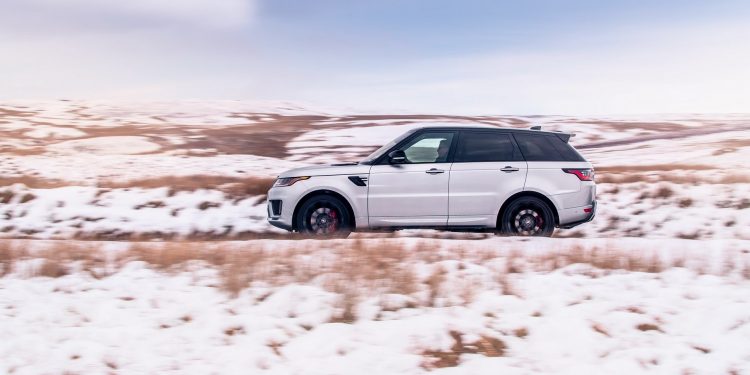Novo Range Rover Sport HST recebe motorização Híbrida! 54