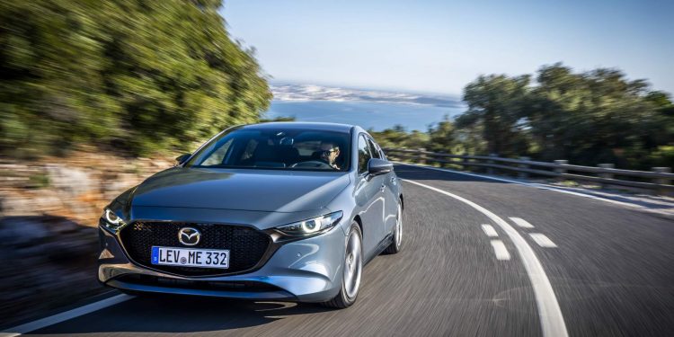 Mazda revela galeria de fotos e especificações do novo Mazda 3! 106