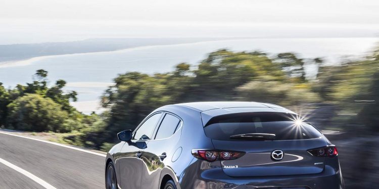 Mazda revela galeria de fotos e especificações do novo Mazda 3! 105