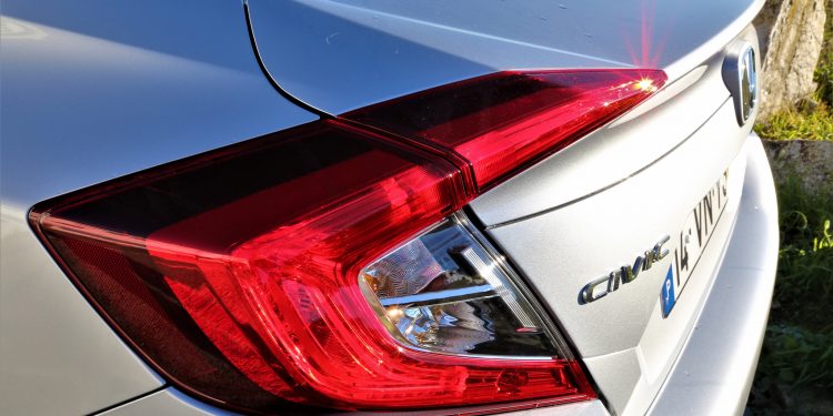 Honda Civic Sedan 1.5 VTEC Turbo Executive: Performance "disfarçada"! 46