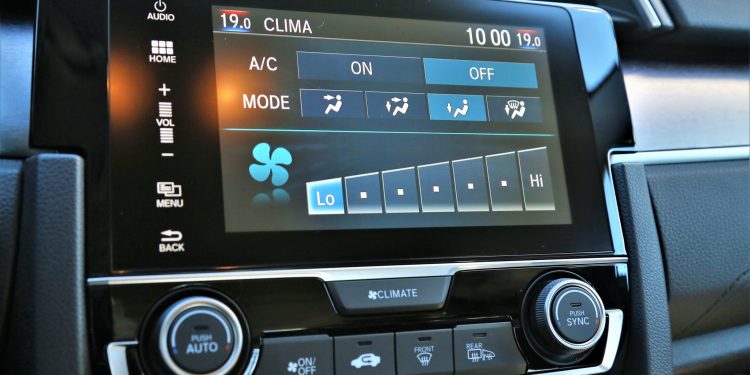 Honda Civic Sedan 1.5 VTEC Turbo Executive: Performance "disfarçada"! 62