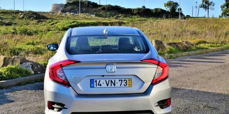 Honda Civic Sedan 1.5 VTEC Turbo Executive: Performance "disfarçada"! 44