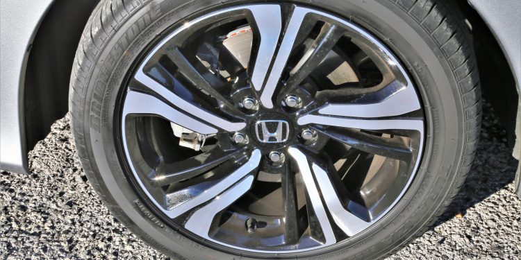 Honda Civic Sedan 1.5 VTEC Turbo Executive: Performance "disfarçada"! 41