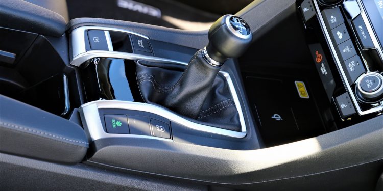 Honda Civic Sedan 1.5 VTEC Turbo Executive: Performance "disfarçada"! 36