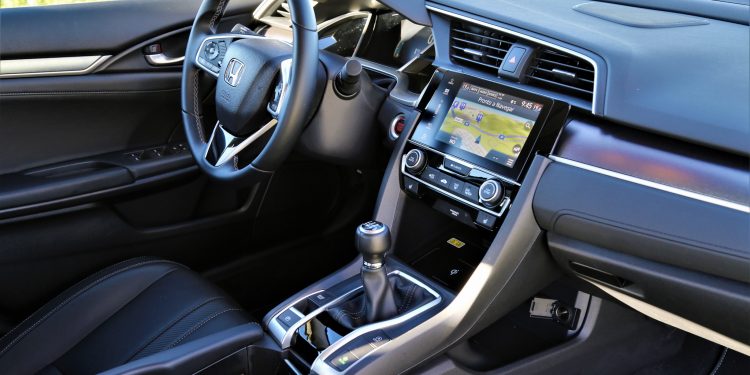 Honda Civic Sedan 1.5 VTEC Turbo Executive: Performance "disfarçada"! 37