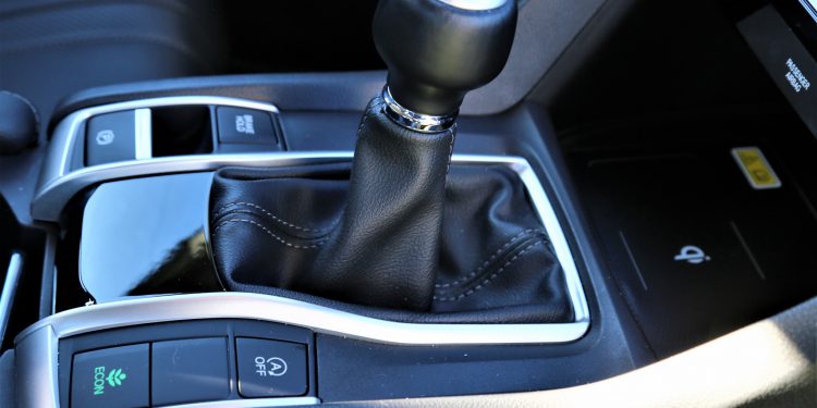 Honda Civic Sedan 1.5 VTEC Turbo Executive: Performance "disfarçada"! 38