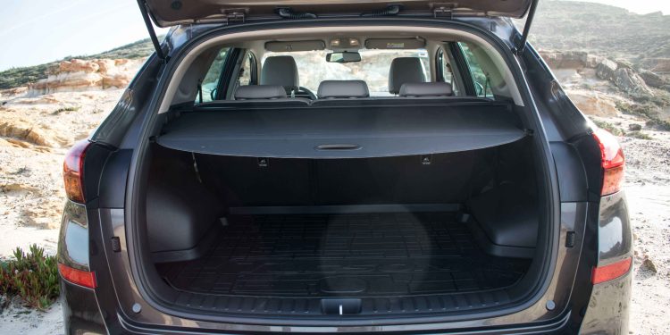 Hyundai Tucson 1.6 CRDi: Versátil e fiável! 38