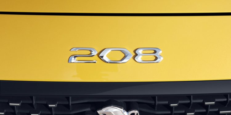 Novo Peugeot 208 revelado! 36
