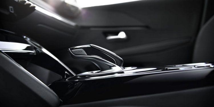 Novo Peugeot 208 revelado! 80