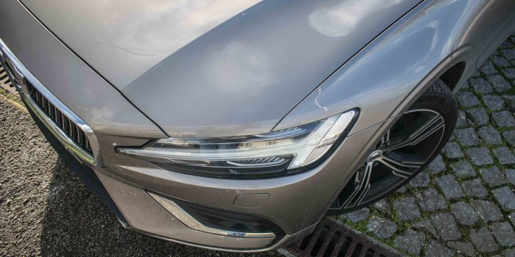 Volvo V60 D4 Inscription: Design, tecnologia e segurança! 67