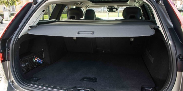 Volvo V60 D4 Inscription: Design, tecnologia e segurança! 66