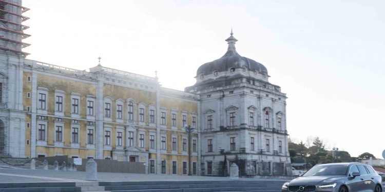 Volvo V60 D4 Inscription: Design, tecnologia e segurança! 79