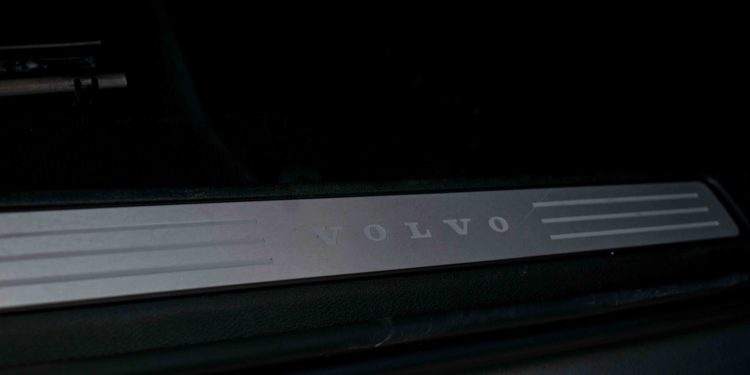 Volvo V60 D4 Inscription: Design, tecnologia e segurança! 36