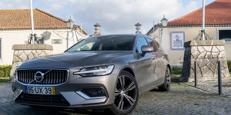 Volvo V60 D4 Inscription: Design, tecnologia e segurança! 73