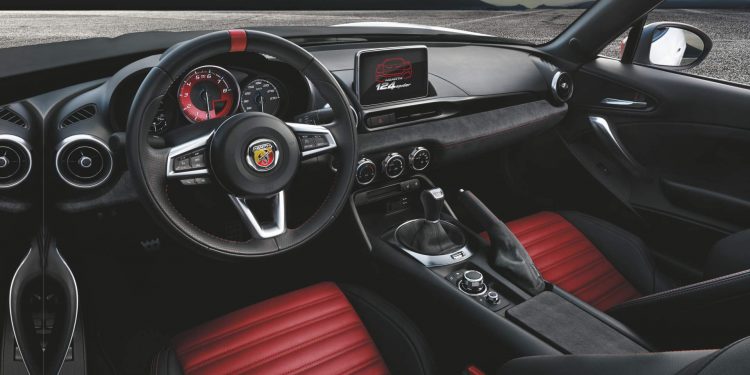 Abarth leva 595 "esseesse" e 124 Tributo Rally ao salão de Genebra! 45