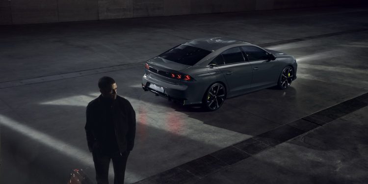 Peugeot 508 Sport Engeneered dos 0 aos 100km/h em 4,3 segundos! 32