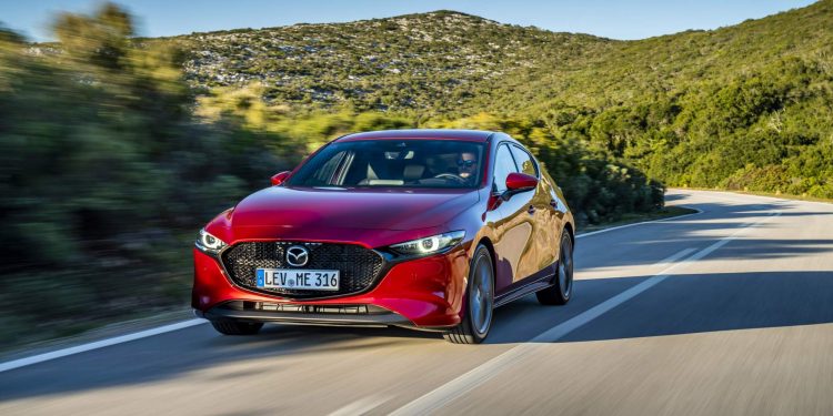 Mazda revela galeria de fotos e especificações do novo Mazda 3! 42