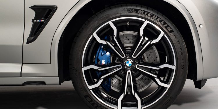 BMW revela X3 e X4 M com 503cv de potência! 30