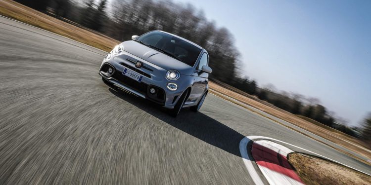 Prémios internacionais para a Abarth 19