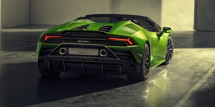 Lamborghini Huracán Evo perde a cabeça com versão Spyder! 24