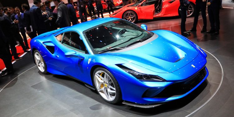 Ferrari F8 Tributo revelado em Genebra! 65