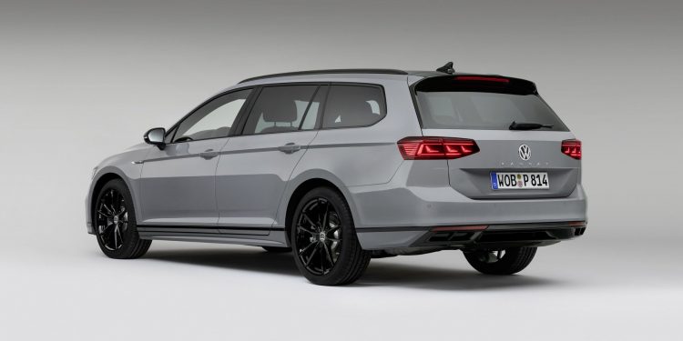 Volkswagen Passat recebe versão limitada R-Line em Genebra! 16