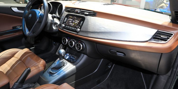 Alfa Romeo Giulietta recebe algumas actualizações em Genebra! 28