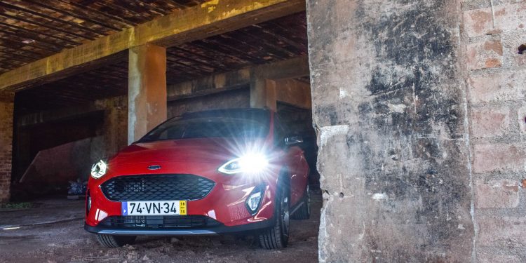 Ford Fiesta Active 1.5 TDCi: Despachado e radical! 29