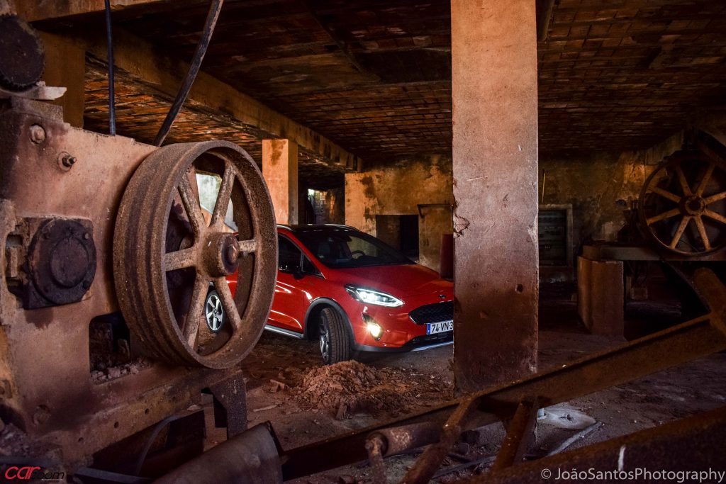 Ford Fiesta Active 1.5 TDCi: Despachado e radical! 24