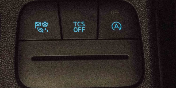 Ford Fiesta Active 1.5 TDCi: Despachado e radical! 38