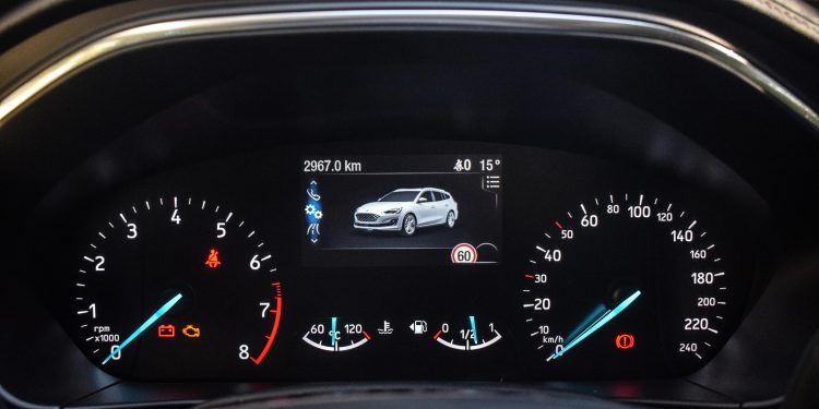 Ford Focus SW Vignale 1.5 Ecoboost: Requinte, luxo e performance para toda a família! 32