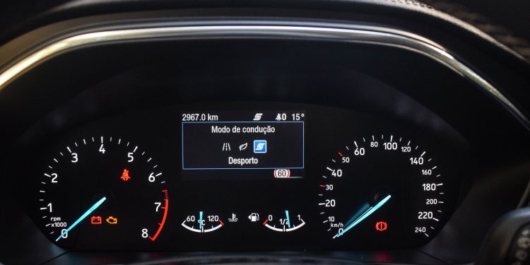 Ford Focus SW Vignale 1.5 Ecoboost: Requinte, luxo e performance para toda a família! 31