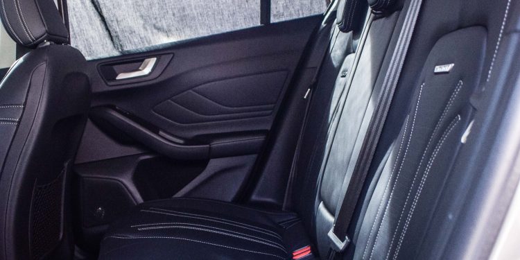 Ford Focus SW Vignale 1.5 Ecoboost: Requinte, luxo e performance para toda a família! 35