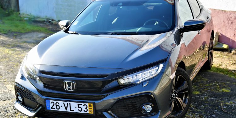 Honda Civic 1.6 I-DTEC 9AT: Conforto e jovialidade! 32